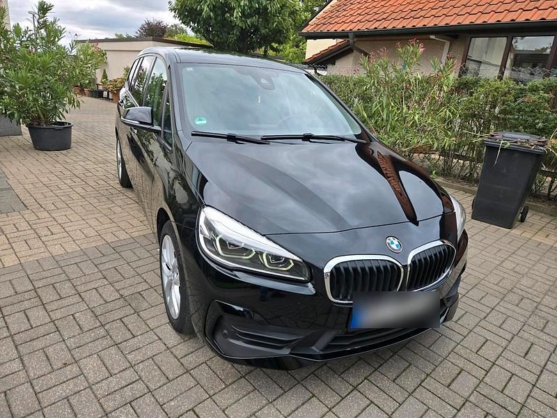 Schwarz Gebraucht 2020 BMW 218 Limousine | 14.800 € (Superpreis) - Bild 1/4