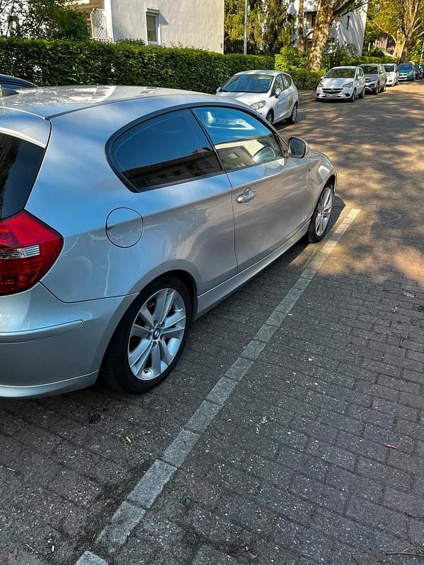 Gebraucht BMW 118 Coupé 143 PS (105 kW) 2012 Silber Coupé