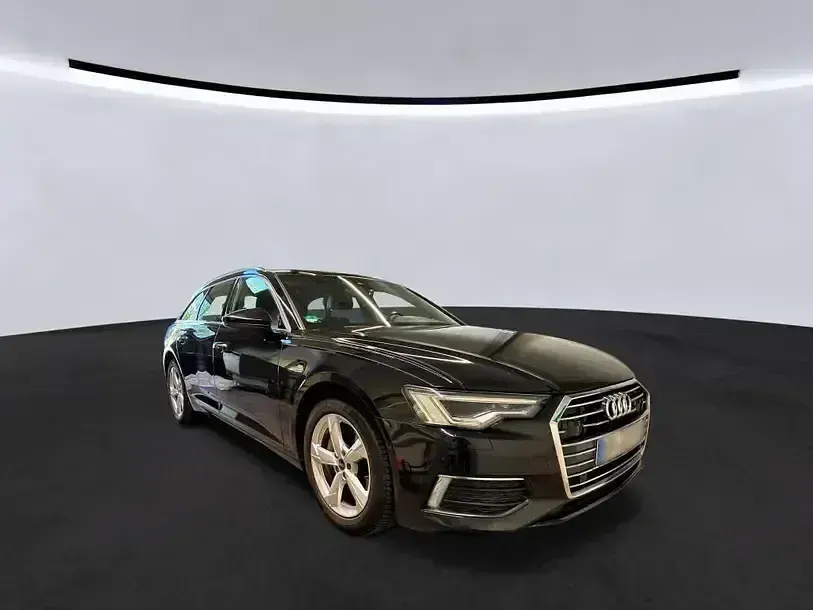 Gebraucht Audi A6 Design 204 PS (150 kW) 2023 Mythosschwarz metallic Limousine