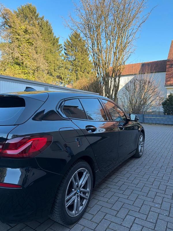 Gebraucht BMW 120 190 PS (139 kW) 2019 Schwarz Kleinwagen