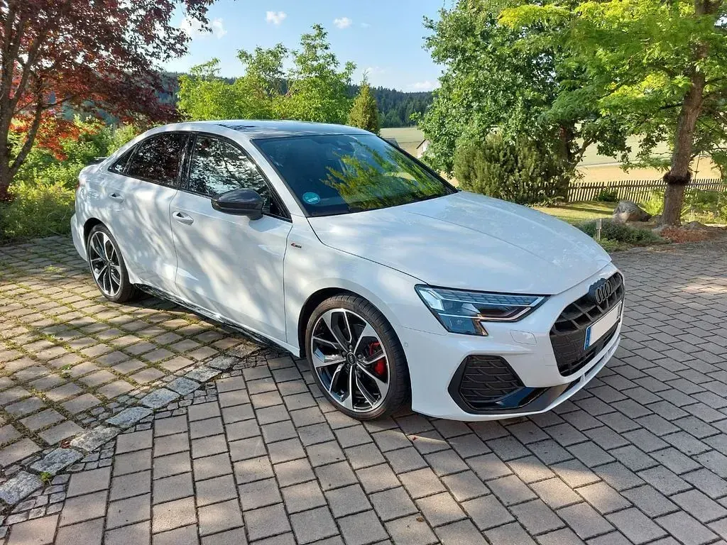 Gebraucht Audi A3 S-Line 150 PS (110 kW) 2025 Weiß Limousine
