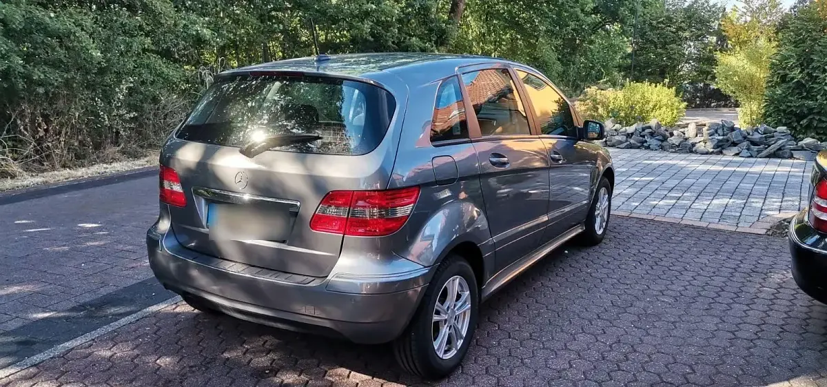 Gebraucht Mercedes B170 116 PS (85 kW) 2008 Silber Van / Kleinbus
