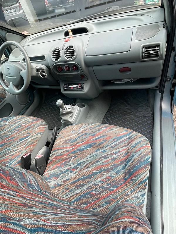 Gebraucht Renault Clio V 75 PS (55 kW) 2025 Blau Kleinwagen