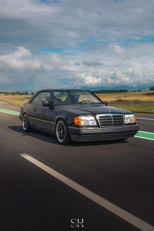 Schwarz Gebraucht 1990 Mercedes E300 Coupé | 17.000 € - Bild 1/4