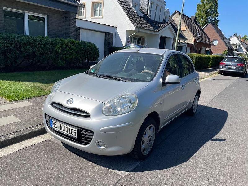 Silber Gebraucht 2011 Nissan Micra Kleinwagen | 2.650 € (Fairer Preis) - Bild 1/4