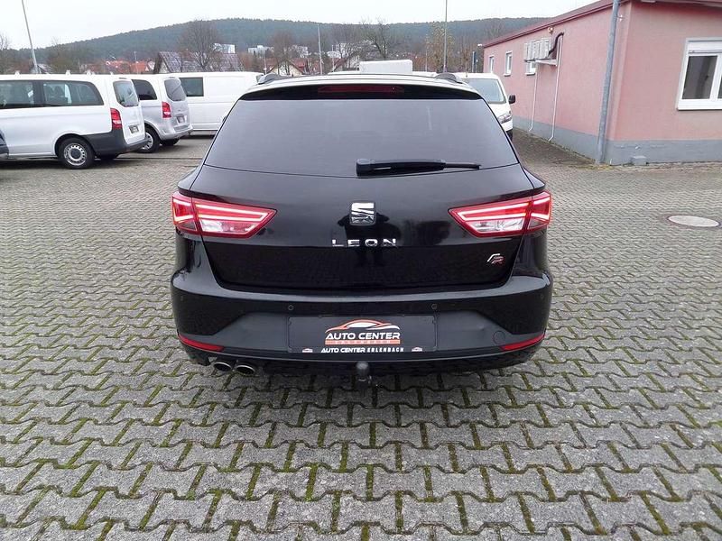Gebraucht Seat Leon FR 150 PS (110 kW) 2016 Mitternachtsschwarz Kombi