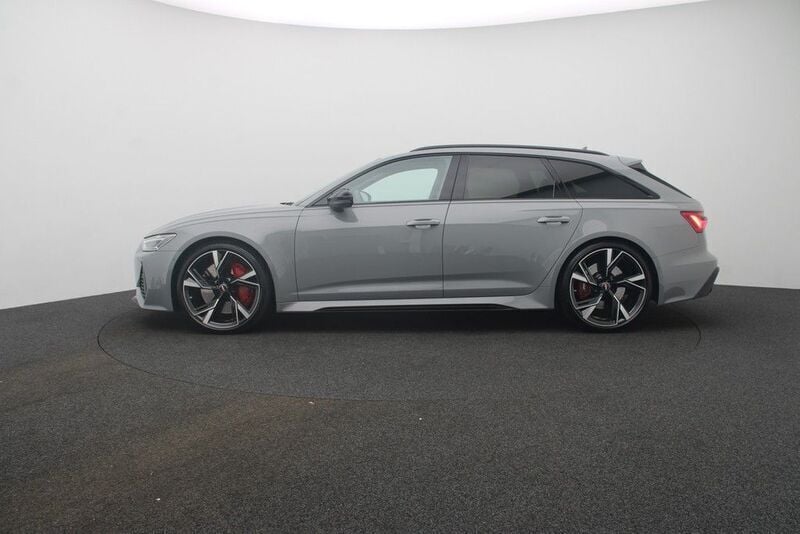 Gebraucht Audi RS6 Ambiente 600 PS (441 kW) 2021 Nardograu Kombi