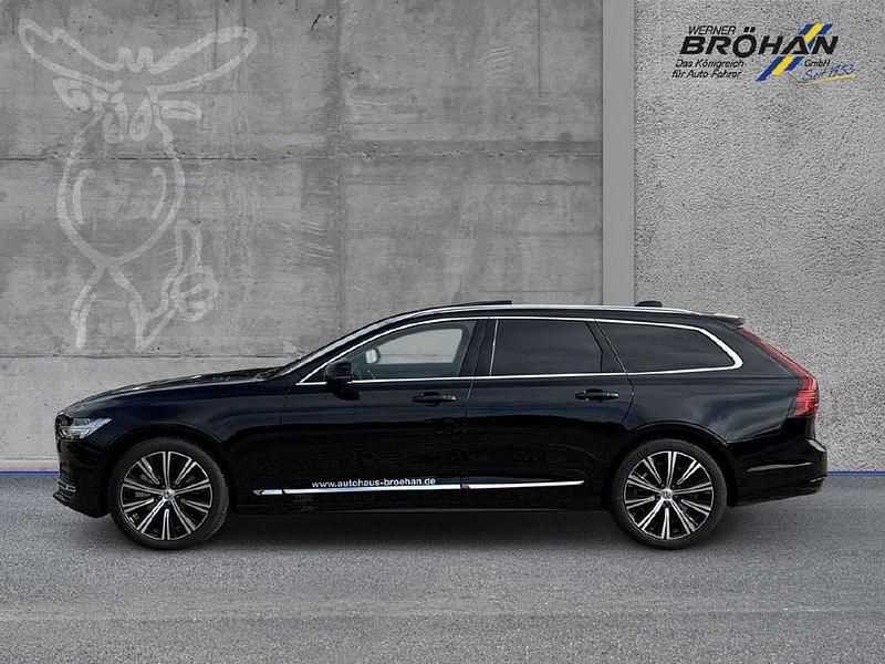 Gebraucht Volvo V90 Plus 197 PS (144 kW) 2024 Onyx black / metallic Kombi