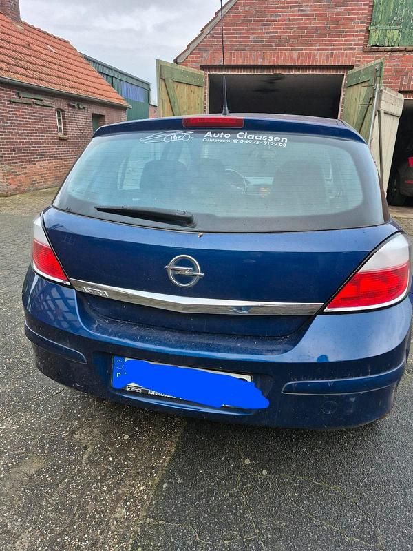 Gebraucht Opel Astra 90 PS (66 kW) 2004 Blau Kleinwagen