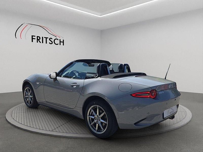Neu Mazda MX5 Exclusive-Line 132 PS (97 kW) 2026 Grau Cabrio