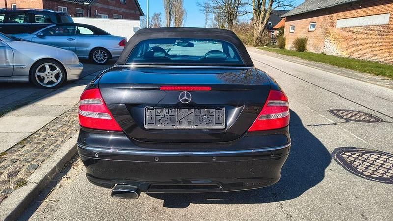 Gebraucht Mercedes CLK240 Avantgarde 170 PS (125 kW) 2006 Schwarz Cabrio