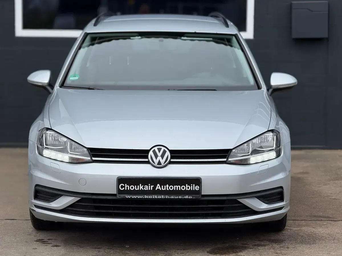 Gebraucht VW Golf VII Trendline 116 PS (85 kW) 2019 Silber Kombi