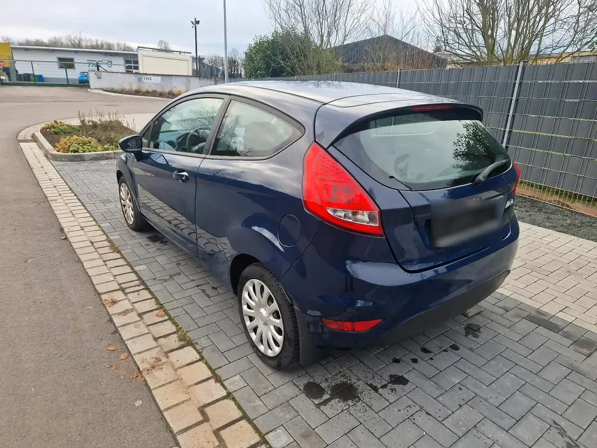 Gebraucht Ford Fiesta 82 PS (60 kW) 2009 Blau Kleinwagen