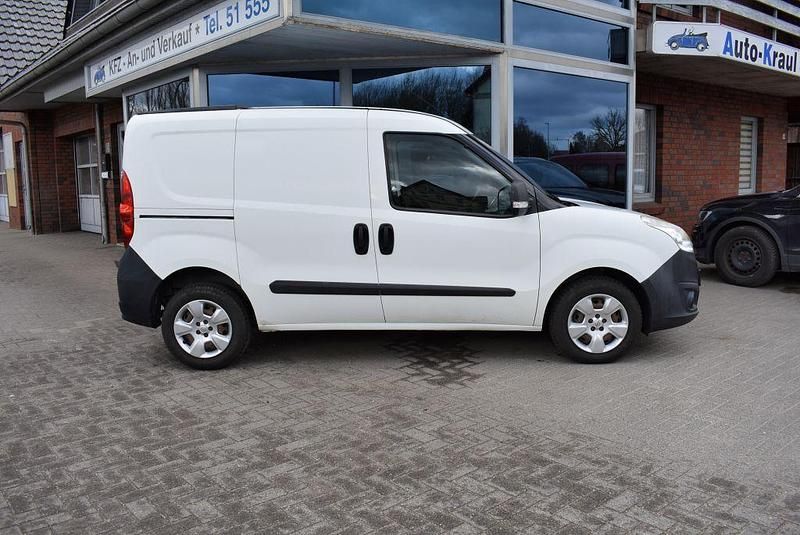 Gebraucht Opel Combo 90 PS (66 kW) 2012 Weiß Van / Kleinbus
