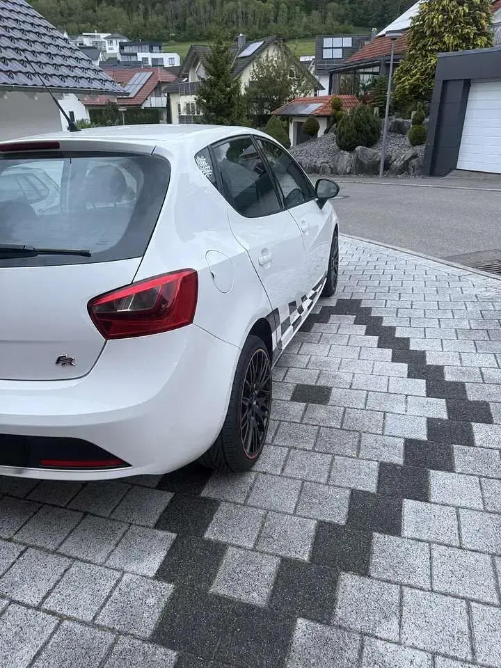Gebraucht Seat Ibiza ST FR 110 PS (80 kW) 2015 Kombi