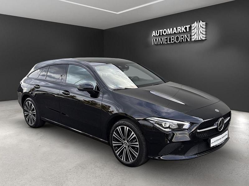 Nachtschwarz Gebraucht 2022 Mercedes CLA250e Shooting Brake Kombi | 27.980 € (Superpreis) - Bild 1/4