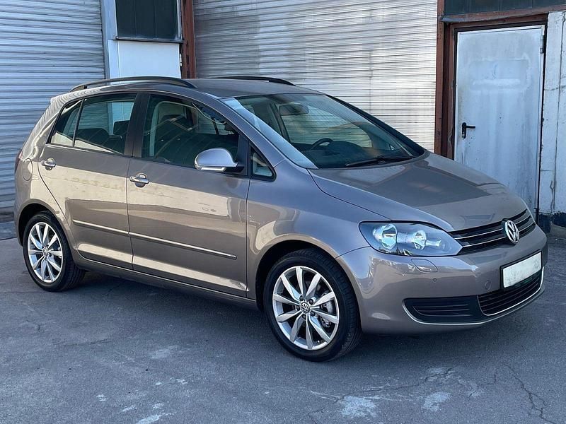 Braun Gebraucht 2009 VW Golf Plus S Van / Kleinbus | 6.950 € (Fairer Preis) - Bild 1/4