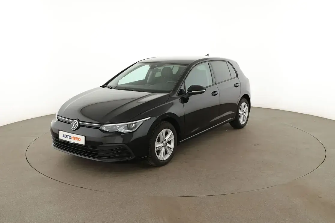 Gebraucht VW Golf VIII Life 110 PS (80 kW) 2023 Limousine