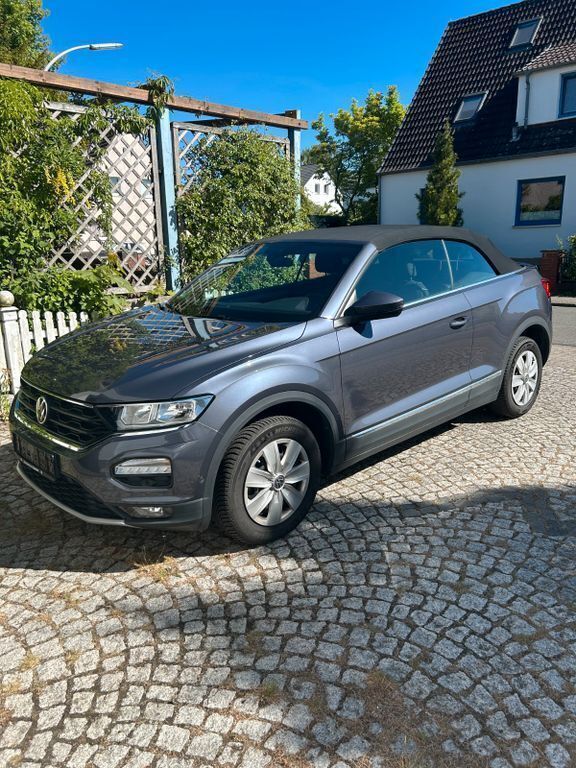 Grau Gebraucht 2021 VW T-Roc Cabriolet Style Cabrio | 21.250 € (Fairer Preis) - Bild 1/4
