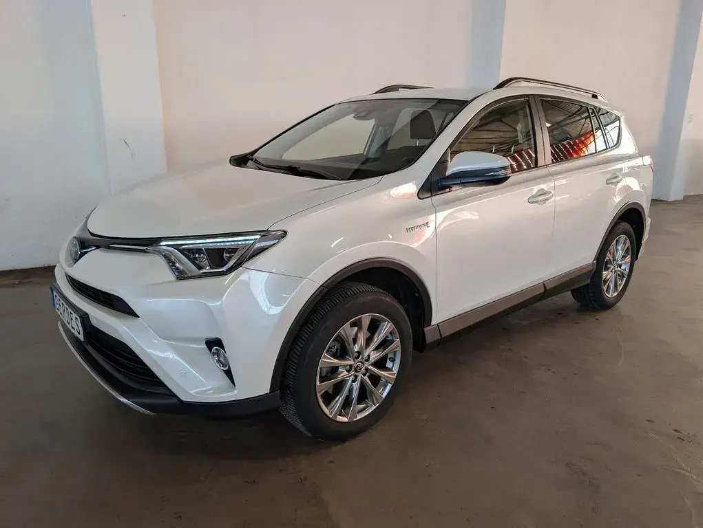 Gebraucht Toyota RAV4 Hybrid Edition 155 PS (114 kW) 2016 Weiß SUV