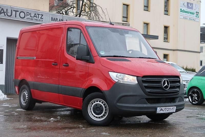 Rot Gebraucht 2019 Mercedes Sprinter Van | 15.950 € (Superpreis) - Bild 1/4