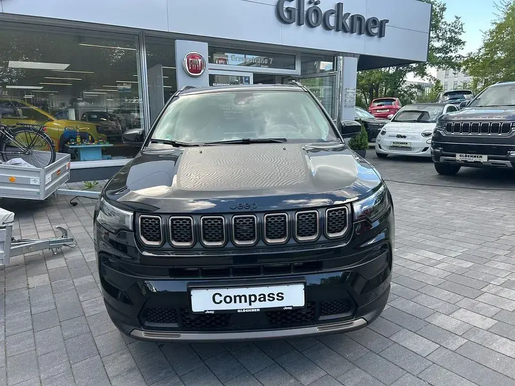 Gebraucht Jeep Compass 131 PS (96 kW) 2023 Schwarz SUV