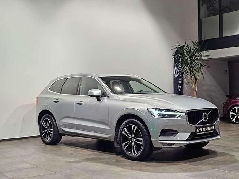 Gebraucht Volvo XC60 Momentum 190 PS (139 kW) 2019 Silber SUV