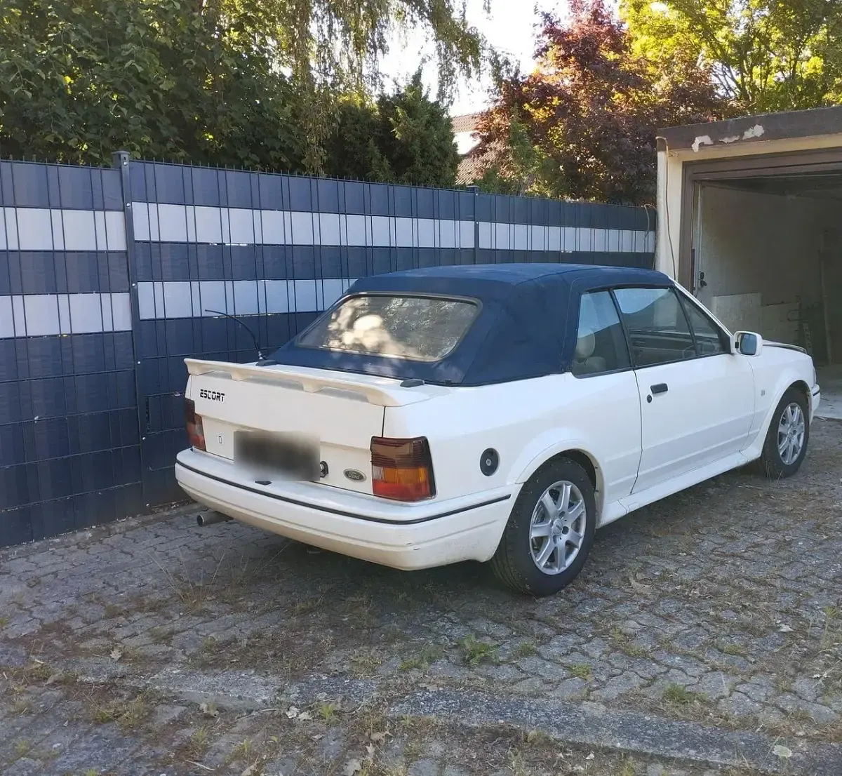 Gebraucht Ford Escort Cabriolet 90 PS (66 kW) 1990 Weiß Cabrio