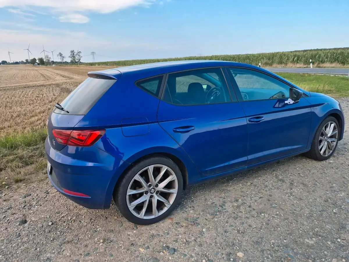 Gebraucht Seat Leon FR 150 PS (110 kW) 2019 Blau Limousine