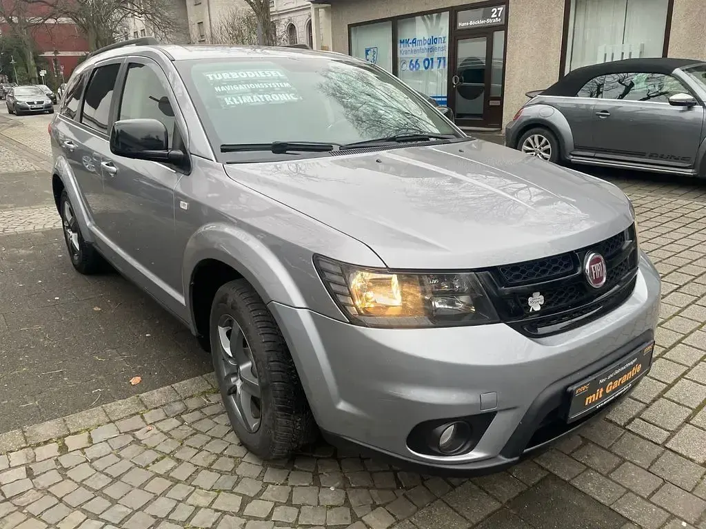 Gebraucht Fiat Freemont 170 PS (125 kW) 2016 Grau SUV