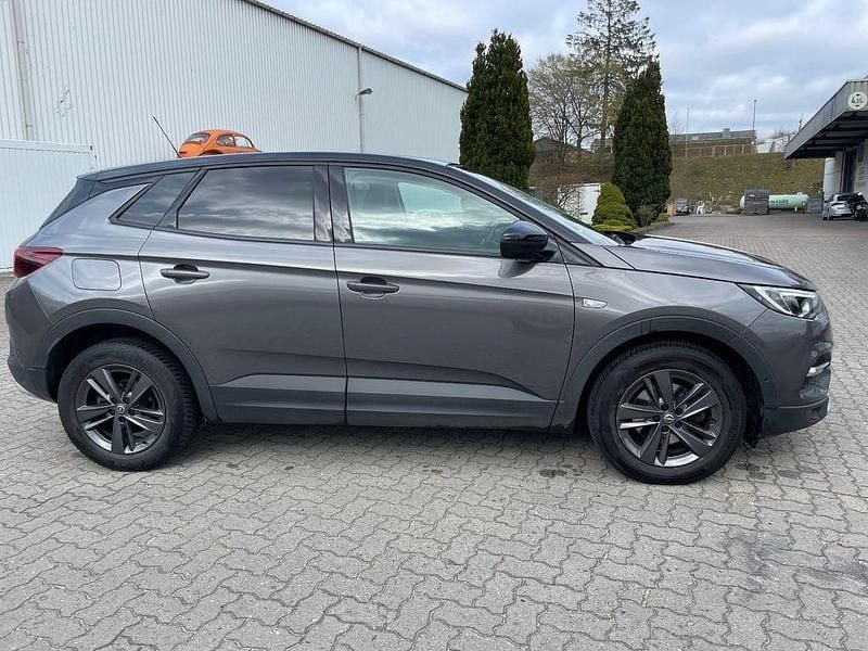 Grau Gebraucht 2021 Opel Grandland X Design Edition SUV | 12.500 € (Superpreis) - Bild 1/4