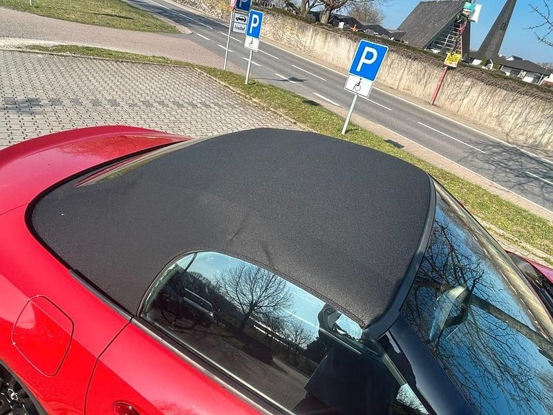 Gebraucht BMW Z4 197 PS (144 kW) 2021 Rot Cabrio