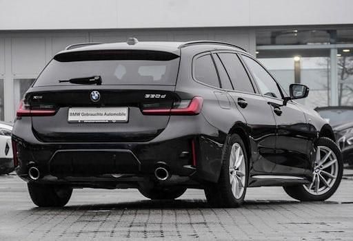 Gebraucht BMW 330 Comfort Edition 286 PS (210 kW) 2025 Schwarz Kombi