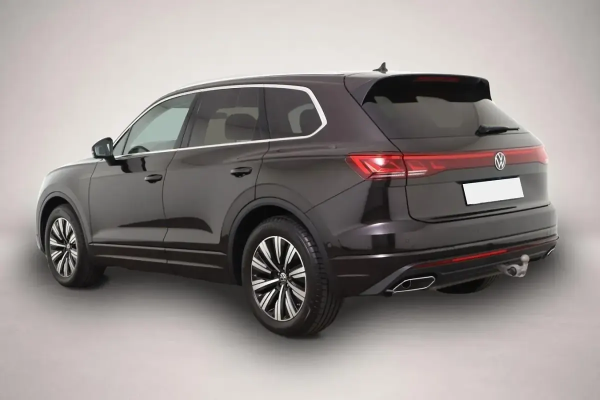 Gebraucht VW Touareg Elegance 286 PS (210 kW) 2023 Manufacturer SUV