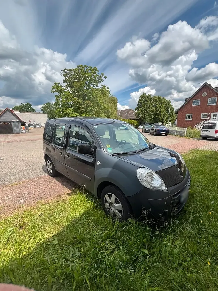 Gebraucht Renault Kangoo 106 PS (77 kW) 2012 Van / Kleinbus