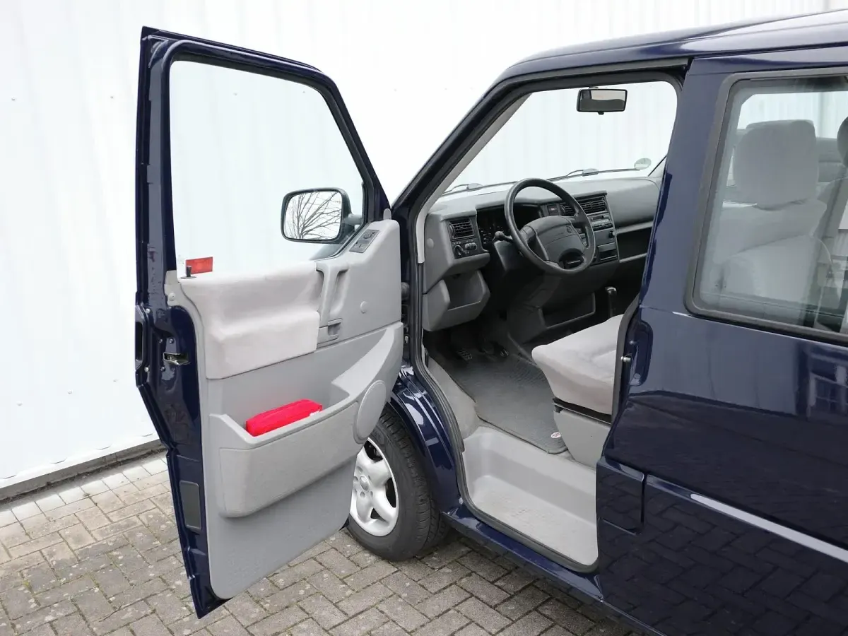 Gebraucht VW Multivan 81 PS (59 kW) 1996 Blau Van / Kleinbus