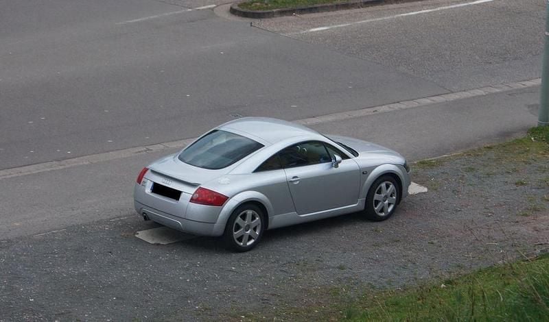 Gebraucht Audi TT Sport 179 PS (131 kW) 1999 Silber Coupé
