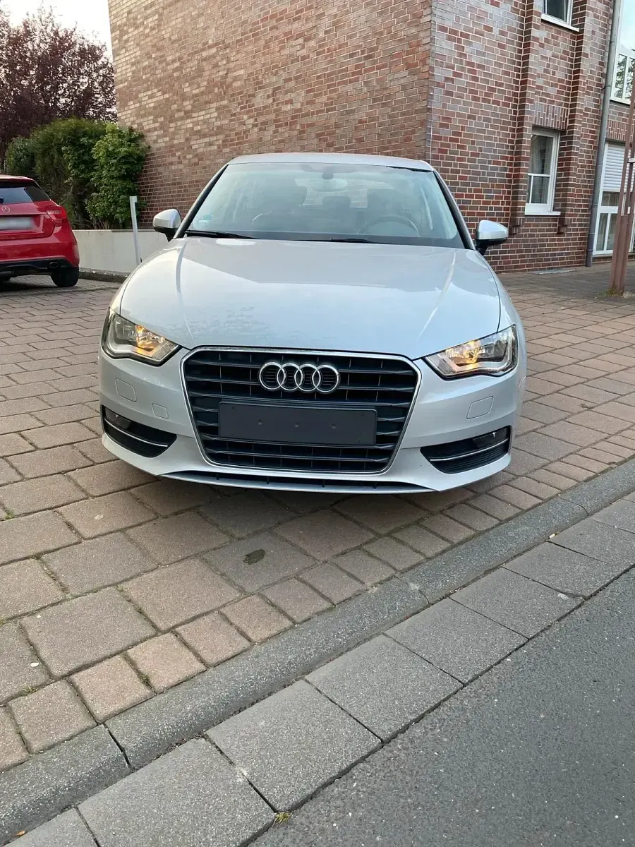 Second-hand Audi A3 125 CP (91 kW) 2013 Argintiu Berlinǎ