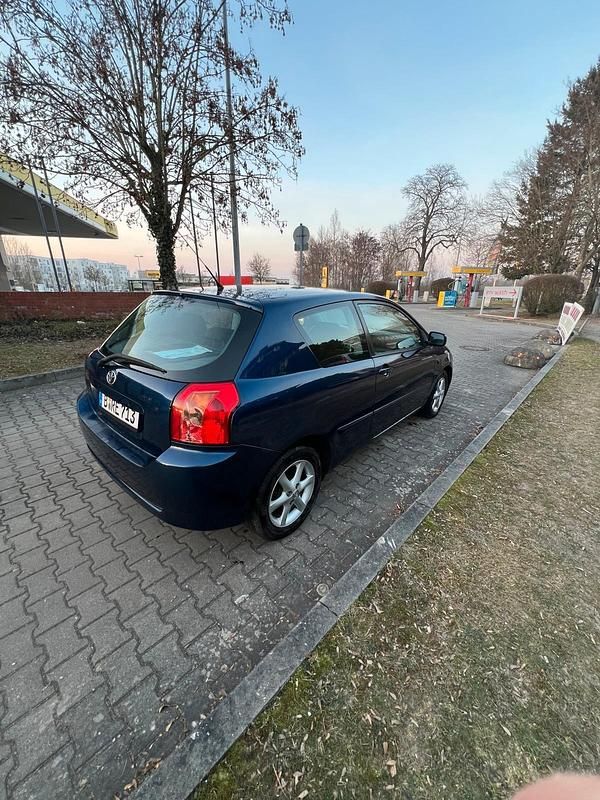 Gebraucht Toyota Corolla 116 PS (85 kW) 2005 Blau Kombi