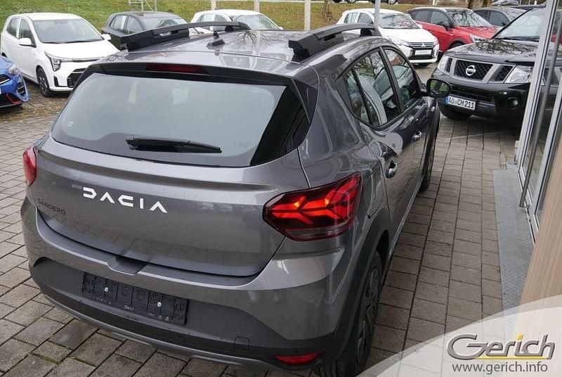 Gebraucht Dacia Sandero Expression 91 PS (66 kW) 2025 Dolomitgrau metallic Kleinwagen