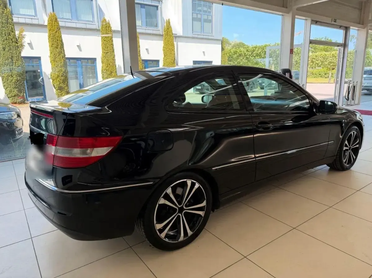 Gebraucht Mercedes CLC230 204 PS (150 kW) 2009 Schwarz Coupé