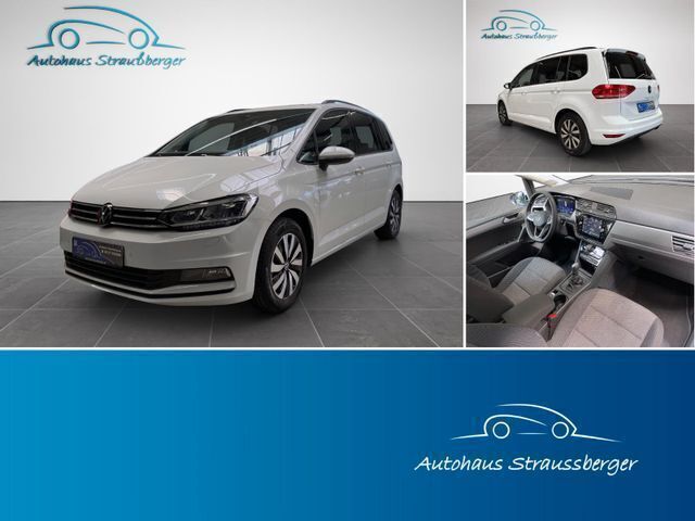 Weiß Gebraucht 2023 VW Touran Comfortline Van / Kleinbus | 33.990 € (Etwas zu teuer) - Bild 1/4