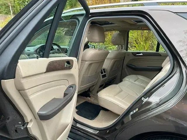 Gebraucht Mercedes ML350 258 PS (189 kW) 2012 Braun SUV