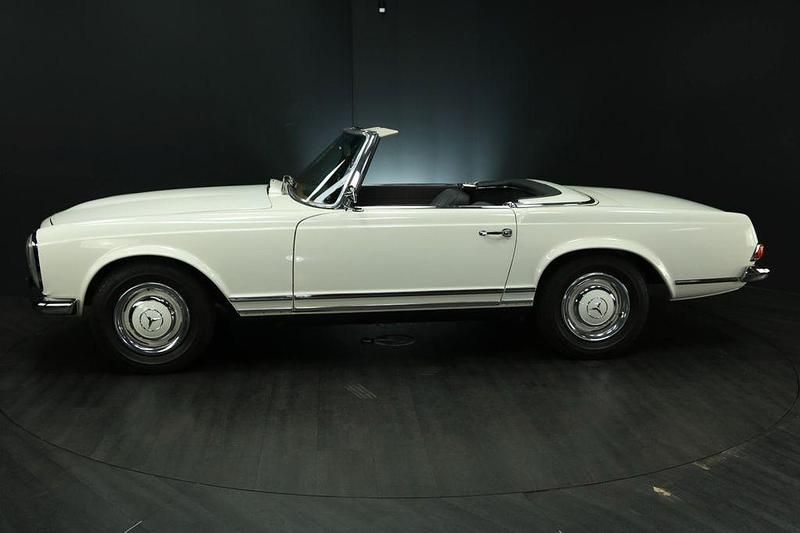 Gebraucht Mercedes 230 150 PS (110 kW) 1967 Weiß Cabrio
