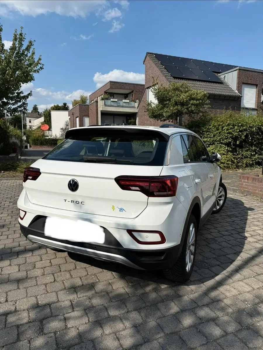 Gebraucht VW T-Roc Life 110 PS (80 kW) 2023 Weiß SUV