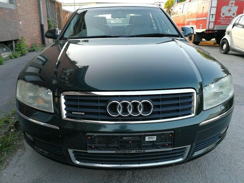 Second-hand Audi A8 Comfort 334 CP (245 kW) 2003 Verde Berlinǎ