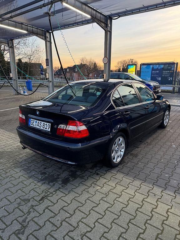 Gebraucht BMW 316 Exclusive 116 PS (85 kW) 2005 Blau Limousine
