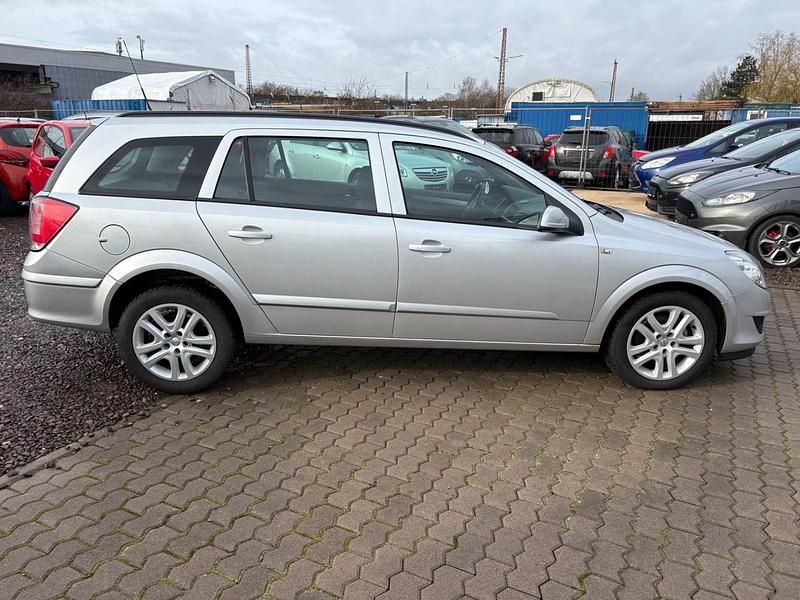 Gebraucht Opel Astra Catch Me 110 PS (80 kW) 2007 Silber Kombi