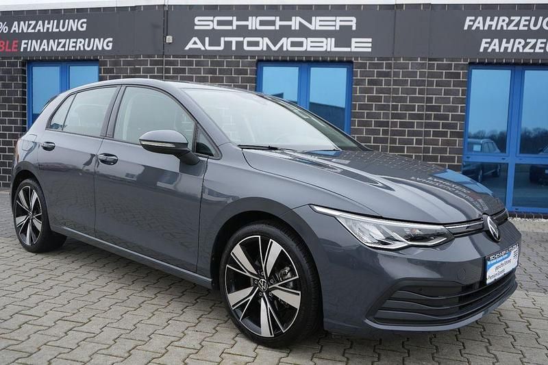 Gebraucht VW Golf VIII 110 PS (80 kW) 2024 Grau Limousine