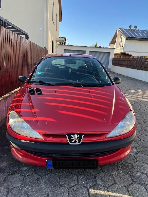 Rot Gebraucht 2000 Peugeot 206 Kleinwagen | 500 € (Fairer Preis) - Bild 1/4